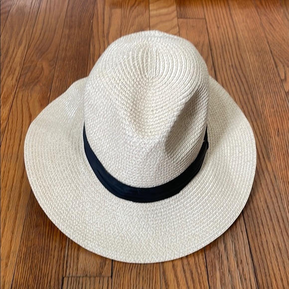 Summer Beach Hat 100% Paper Classic Natural with Black Band - Picture 1 of 5